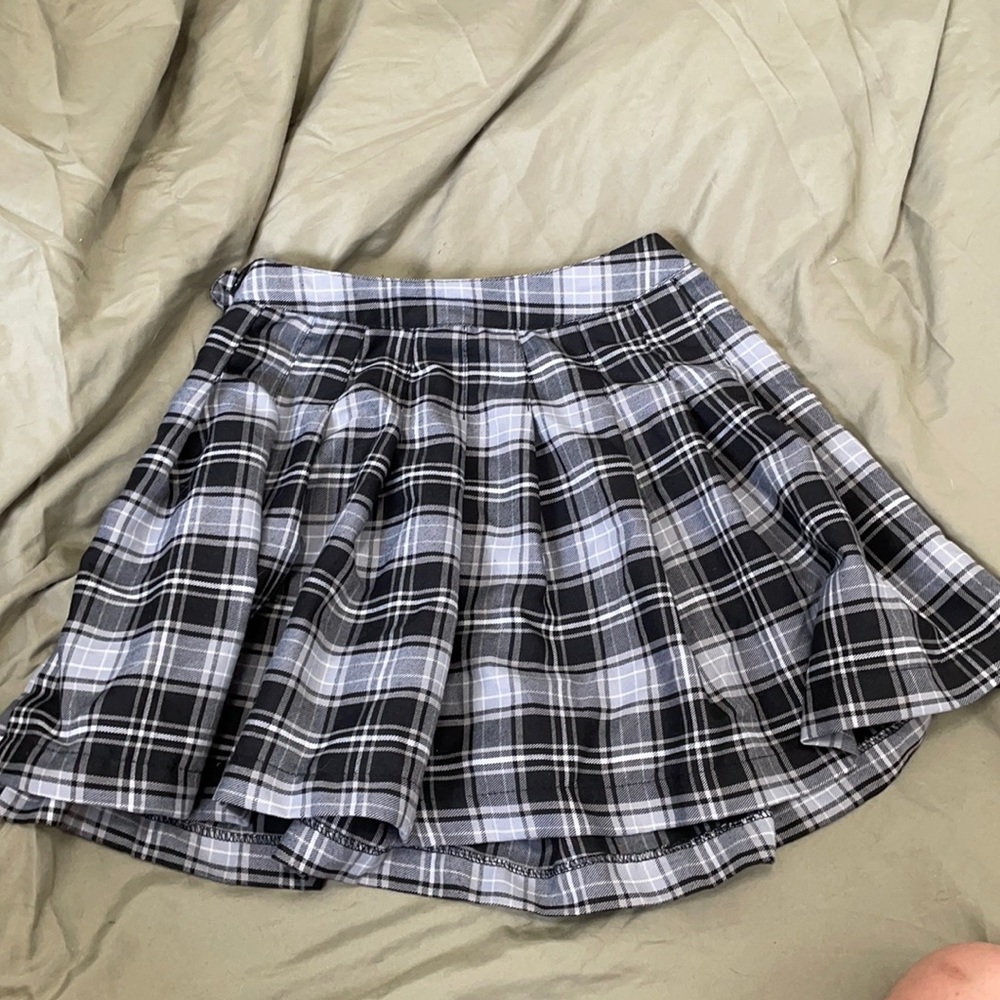 Plaid pleated skirt
